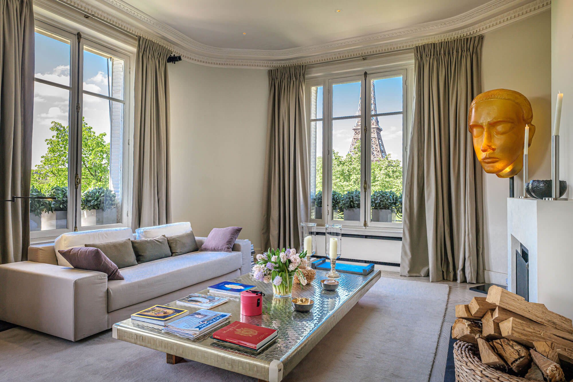 Paris Luxury Apartment(3 bd, 3 ba)